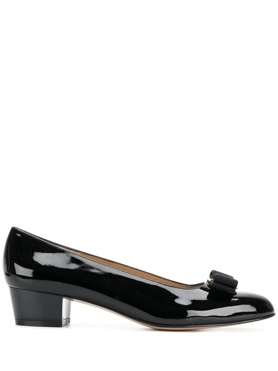 Ferragamo Flat shoes Black