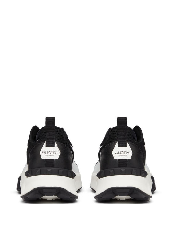 Valentino Garavani Sneakers Black