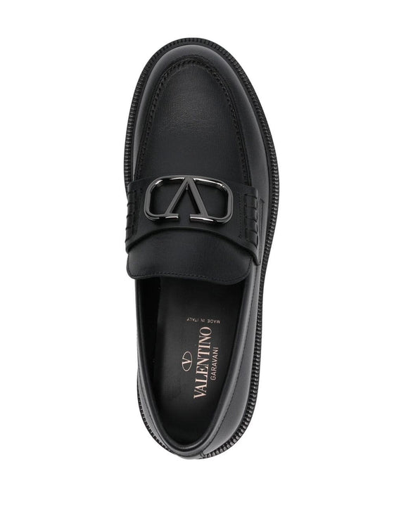 Valentino Garavani Flat shoes Black