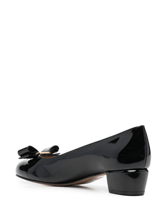 Ferragamo With Heel Black