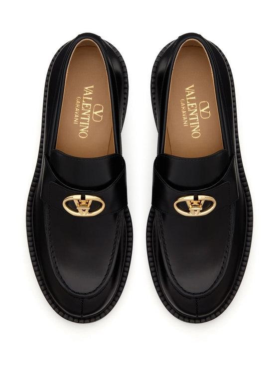 Valentino Garavani Flat shoes Black