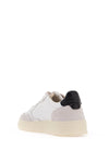 Autry leather medalist low sneakers