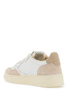 Autry leather medalist low sneakers